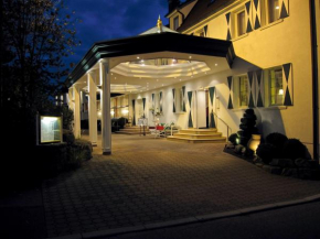 Гостиница Hotel-Restaurant Arneggers Adler  Тифенброн